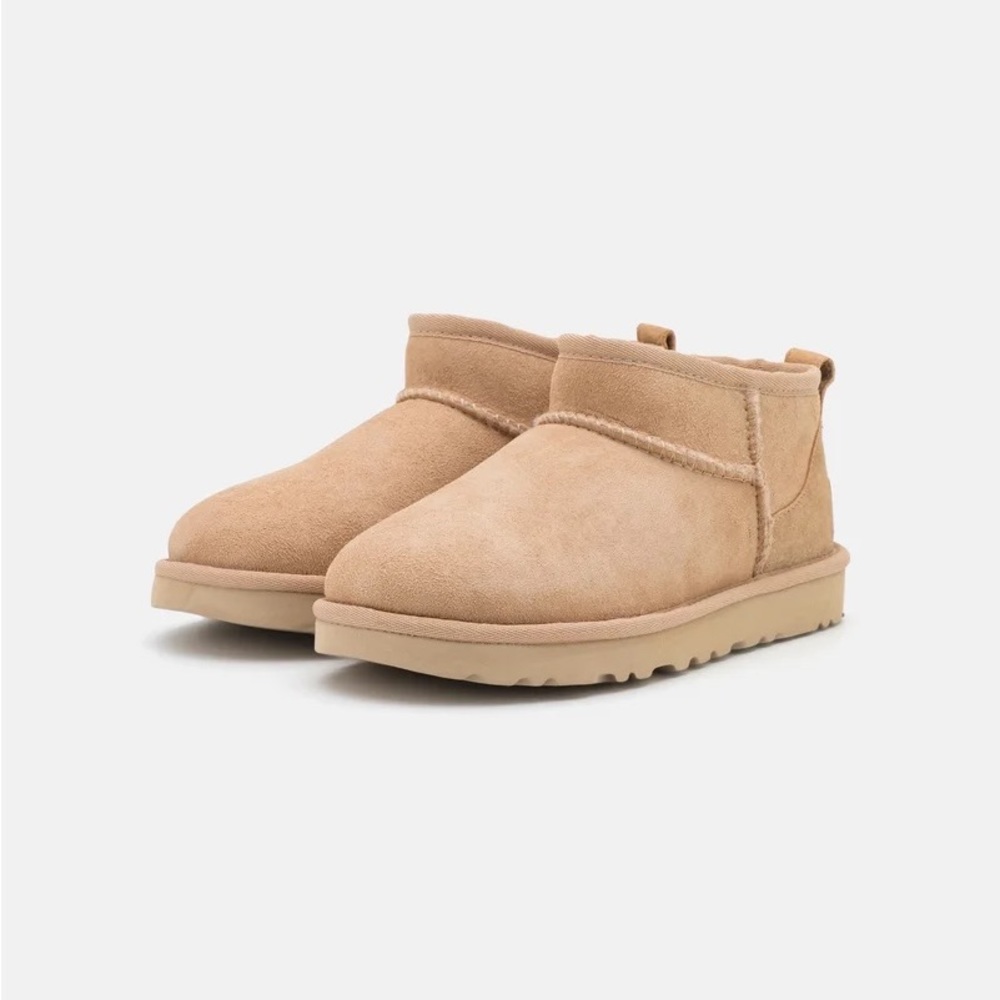 *SOLD* UGG ultra mini in Driftwood